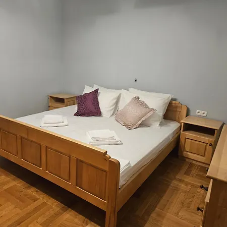 Saint George Apartment